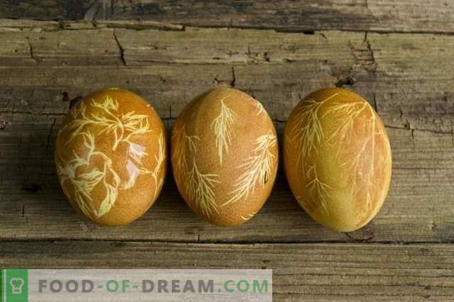 Kaip dažyti kiaušinius Velykams su ciberžolėmis, svogūnų žievelėmis, marle ...