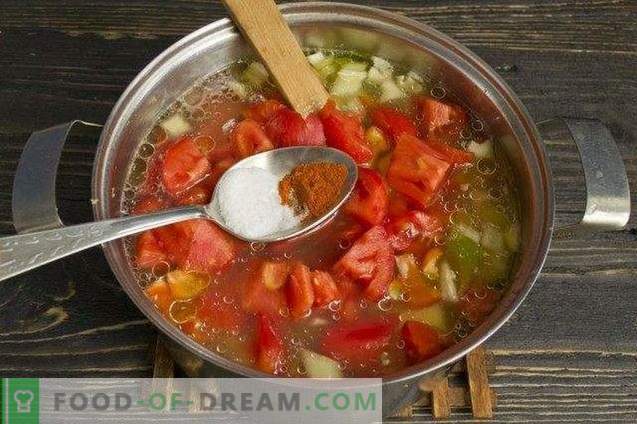 Pomidorų sriuba su pipirais ir čiobreliais