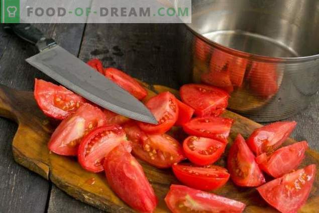 Cukinijos troškinys su pomidorais ir pipirais