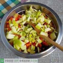 Vinaigretas su obuoliais ir raugintais kopūstais - skanios salotos pasninkavimui