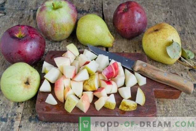 Pyragas su kriaušėmis ir obuoliais - rudens arbatos desertas