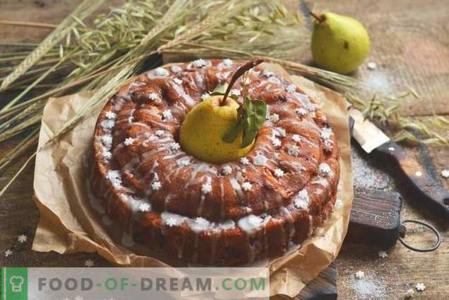Pyragas su kriaušėmis ir obuoliais - rudens arbatos desertas