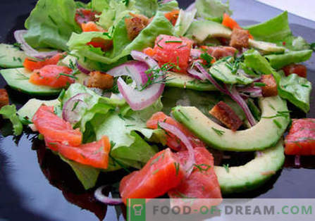 Upėtakių salotos - geriausi receptai. Kaip tinkamai ir skaniai virti salotos su upėtakiais.