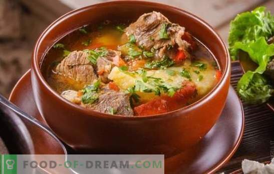 Khashlama Armėnijoje yra rytinis svečias! Armėnų stiliaus maitinantys khashamos receptai su įvairiomis daržovėmis, mėsa, paukštiena, grybais, svarainiai