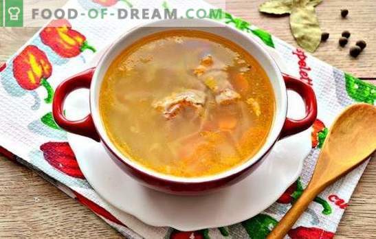 Paprasti receptai turtingas kopūstų sriuba, pagaminta iš šviežių kopūstų su kiauliena. Rusų sriubos virimas - šviežių kopūstų sriuba su kiauliena