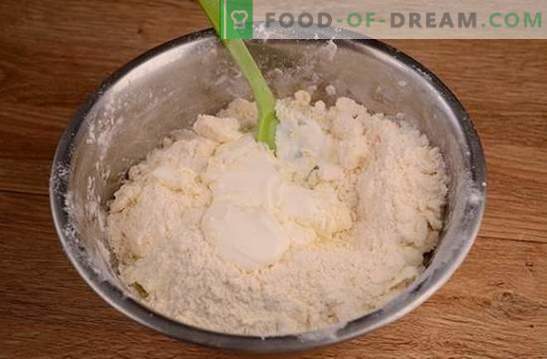 Bageliai grietine: žingsnis po žingsnio foto receptas. Aromatinių bagelių kepimas grietine yra gana ilgas, bet verta!