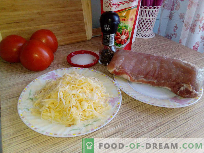 Kiauliena krosnyje su pomidorais ir sūriu, kiaulienos eskalopa orkaitėje