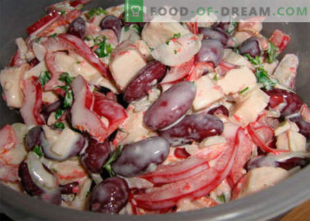Salotos su pupelėmis ir krabų lazdelėmis - geriausi receptai. Kaip tinkamai ir skaniai paruošti pupelių ir krabų lazdelių salotą.