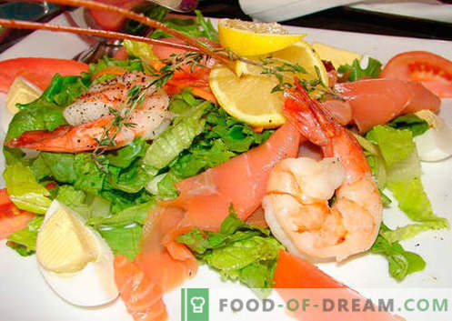 Salotos su krevetėmis ir lašiša - tinkami receptai. Greitas ir skanus virimo salotos su krevetėmis ir lašiša.
