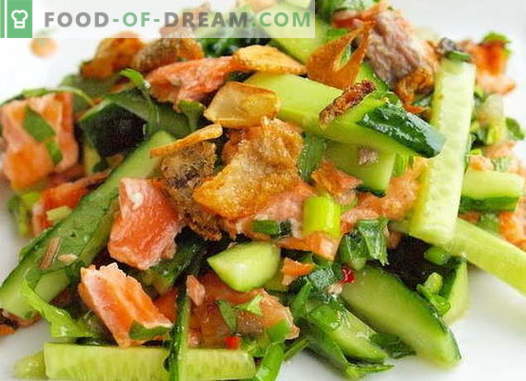 Salotos su lašiša ir agurkais - tinkami receptai. Greitai ir skaniai virkite salotas su lašiša ir agurkais.